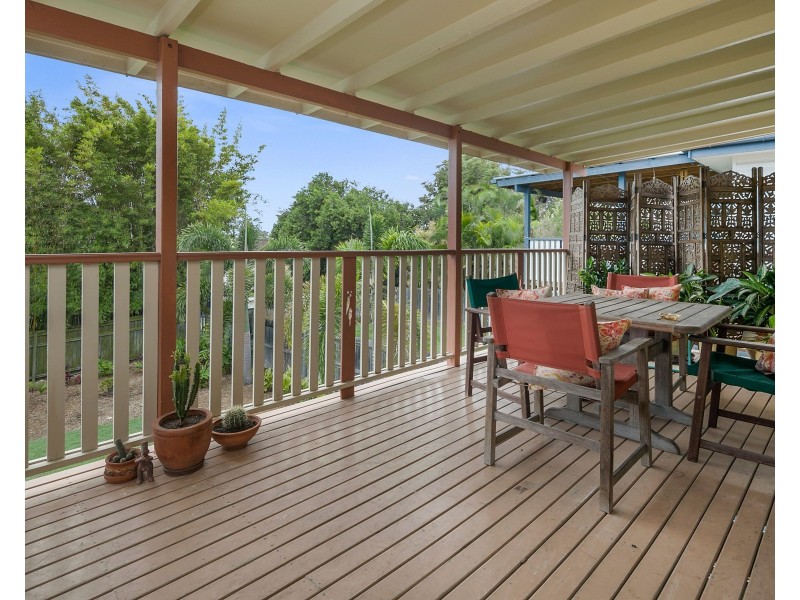 8 Karthina Street, Bulimba QLD 4171