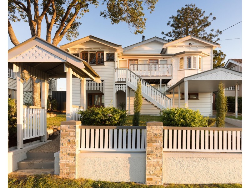 31 Donald Street, Camp Hill QLD 4152