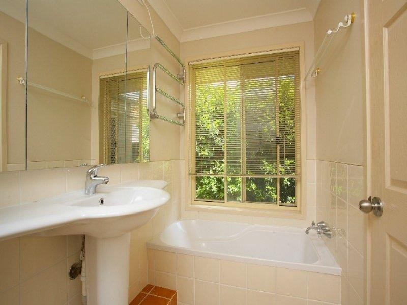 8 Parklane Place, Bulimba QLD 4171