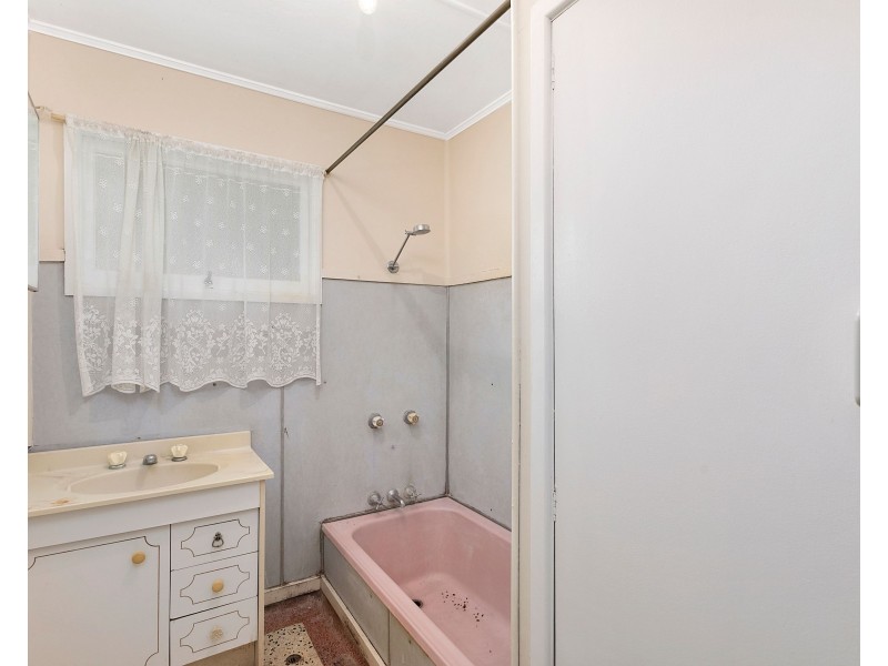 13 Bevis Street, Bulimba QLD 4171