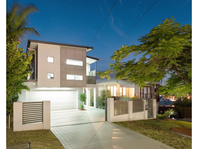 19 Philip Street, Hawthorne QLD 4171