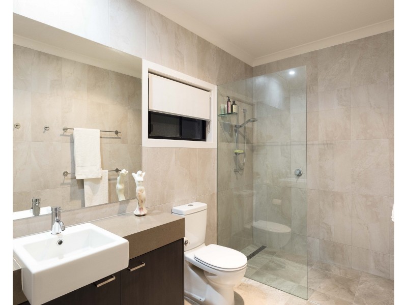 15 Kuranda Street, Balmoral QLD 4171