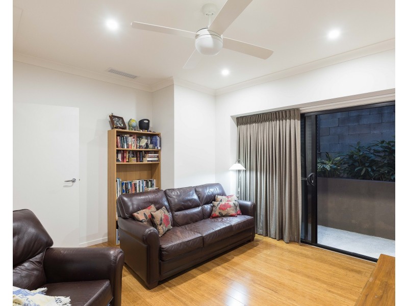 15 Kuranda Street, Balmoral QLD 4171