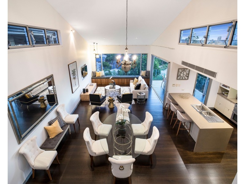 73 Agnew Street, Norman Park QLD 4170