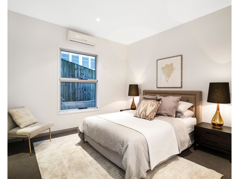 73 Agnew Street, Norman Park QLD 4170