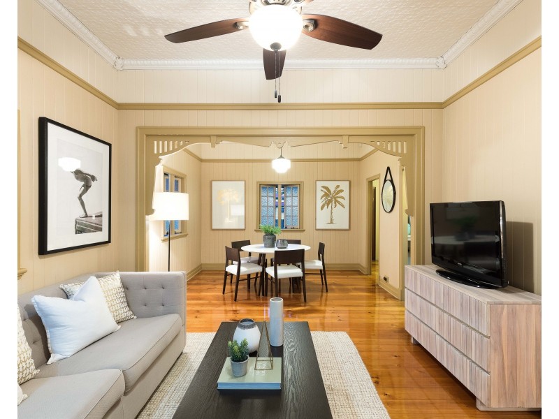 16 Beatrice Street, Hawthorne QLD 4171