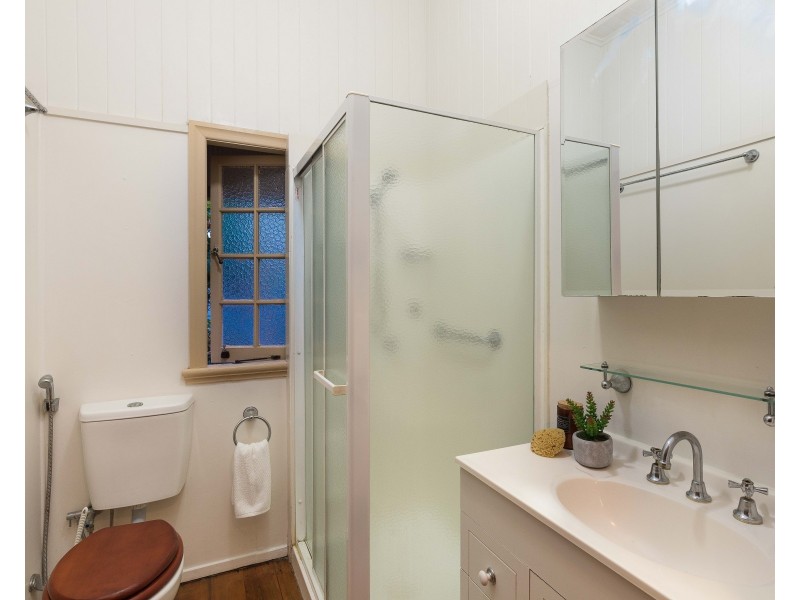 16 Beatrice Street, Hawthorne QLD 4171