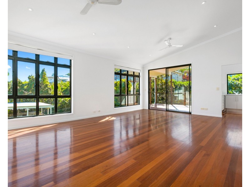 112 Kingsbury Street, Norman Park QLD 4170