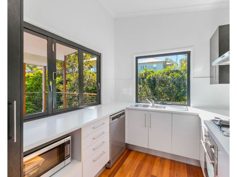 112 Kingsbury Street, Norman Park QLD 4170
