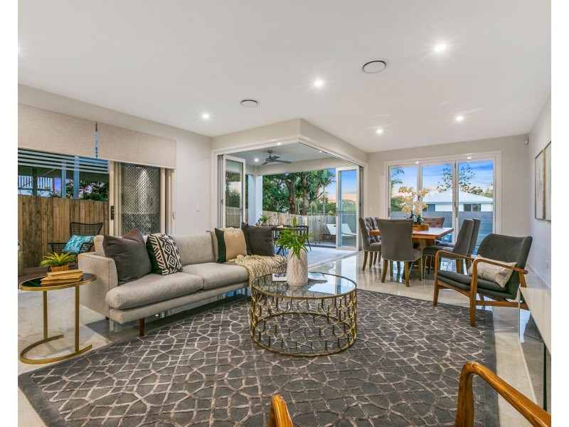 60 Esther Street, Tarragindi QLD 4121