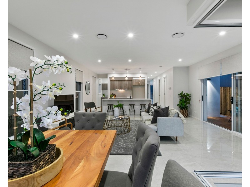 60 Esther Street, Tarragindi QLD 4121