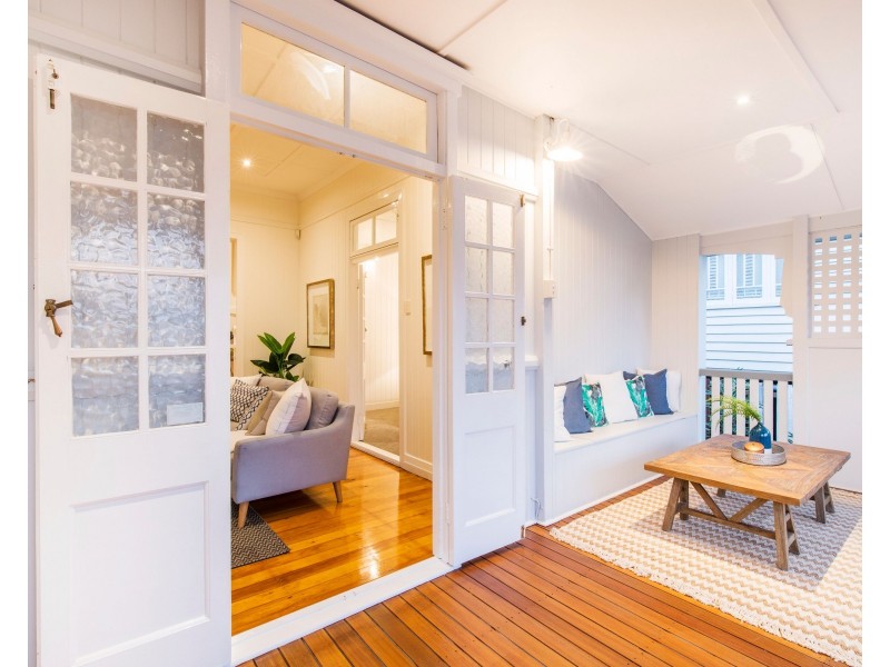 29 Tarana Street, Camp Hill QLD 4152