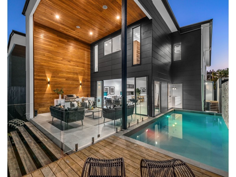 15 Walter Street, Bulimba QLD 4171