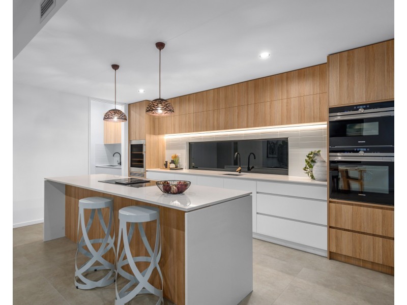 15 Walter Street, Bulimba QLD 4171