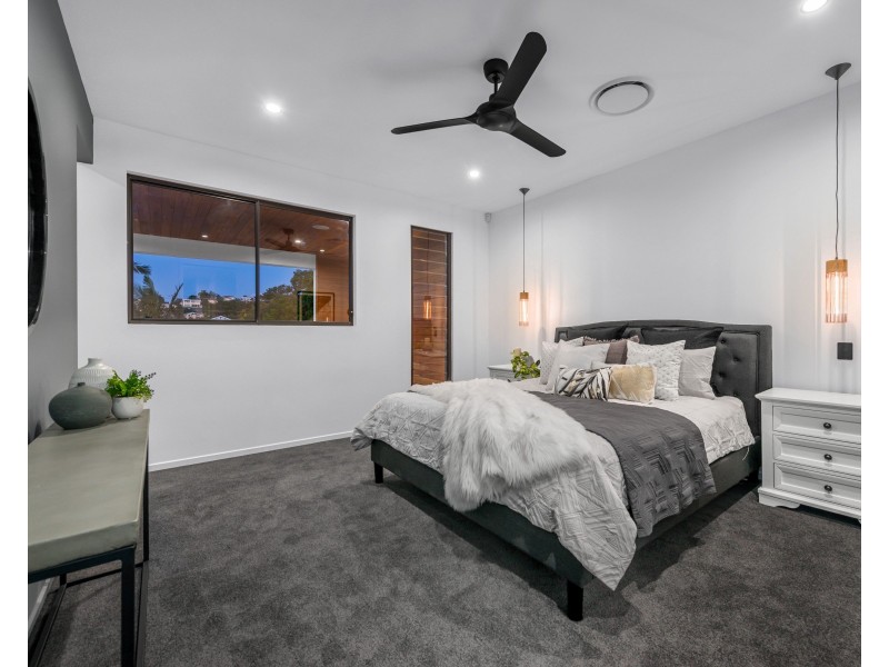 15 Walter Street, Bulimba QLD 4171