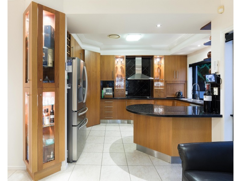 3 Belgrave Place, Carindale QLD 4152