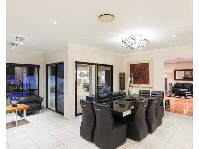 3 Belgrave Place, Carindale QLD 4152