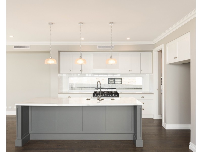 102 Apollo Road, Bulimba QLD 4171