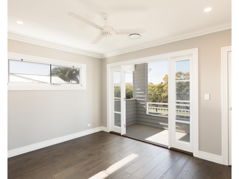 102 Apollo Road, Bulimba QLD 4171