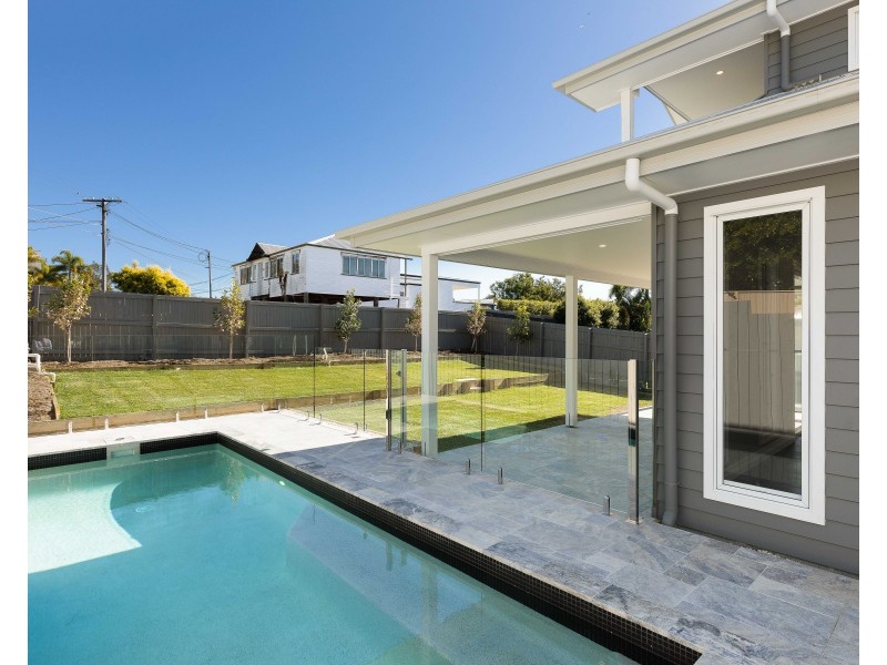 102 Apollo Road, Bulimba QLD 4171