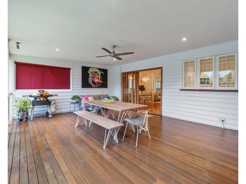 17 Burke Street, Coorparoo QLD 4151