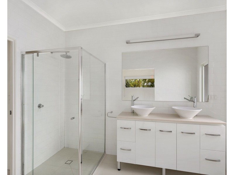 1/19 Donald Street, Camp Hill QLD 4152