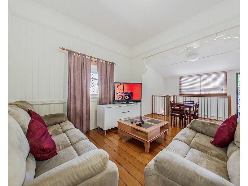 95 Ekibin Road, Annerley QLD 4103