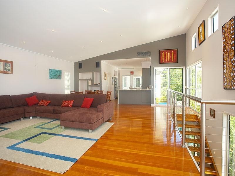 27 Stewart Street, Hawthorne QLD 4171