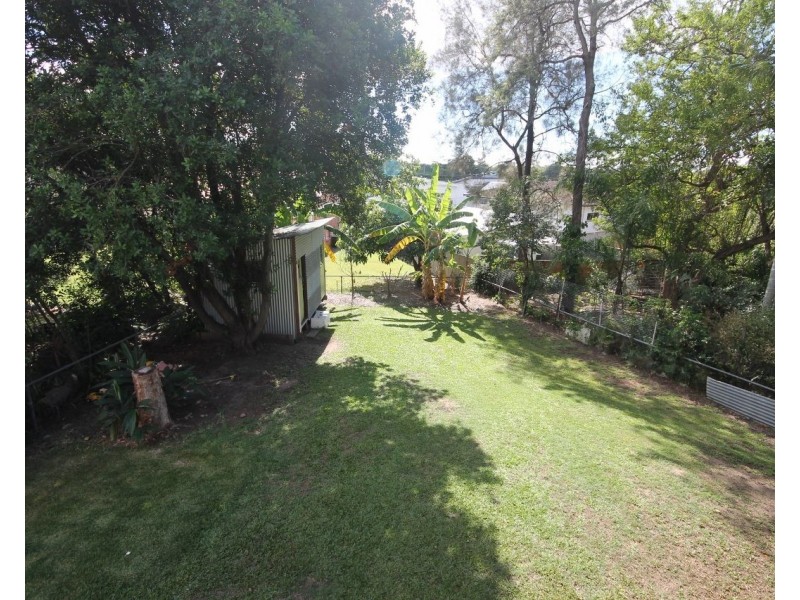 42 Mee Street, Carina QLD 4152