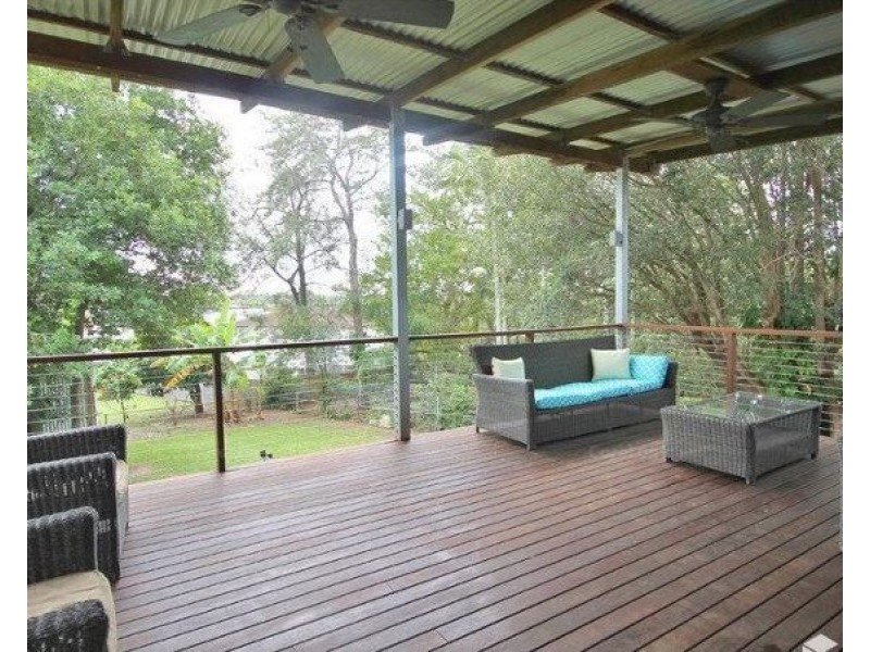 42 Mee Street, Carina QLD 4152