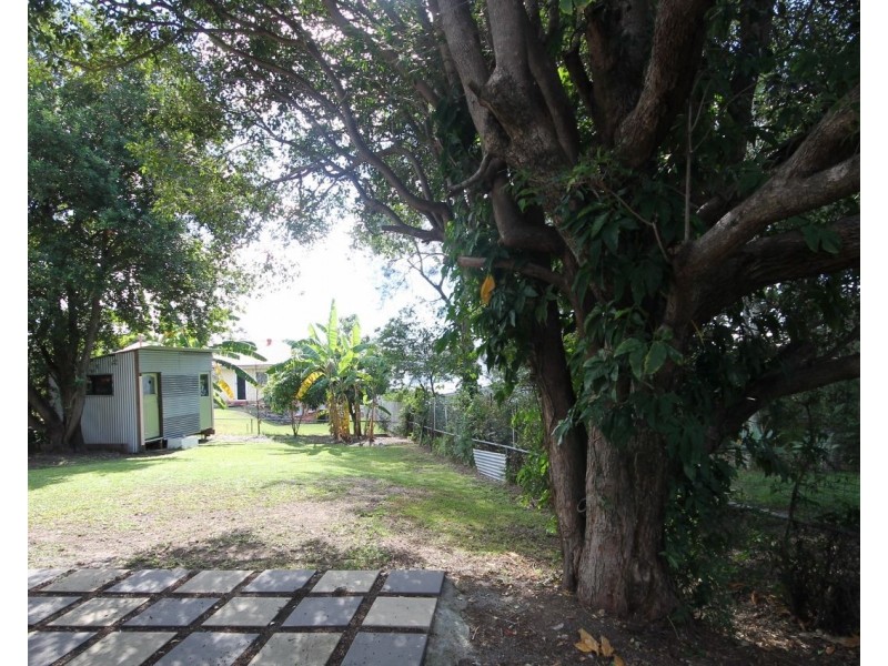 42 Mee Street, Carina QLD 4152