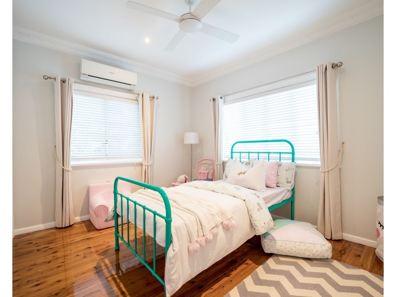 14 Clara Street, Camp Hill QLD 4152