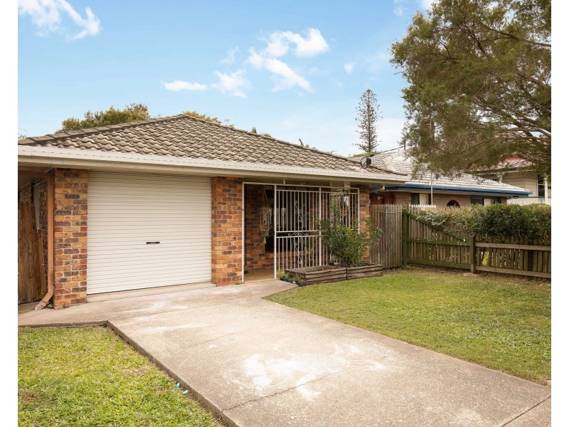 39 Amy Street, Hawthorne QLD 4171