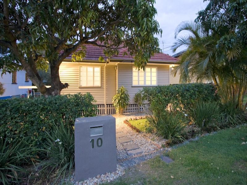 10 Houthem Street, Camp Hill QLD 4152