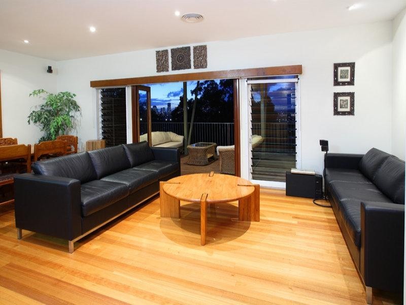 19 Dilkera Street, Balmoral QLD 4171