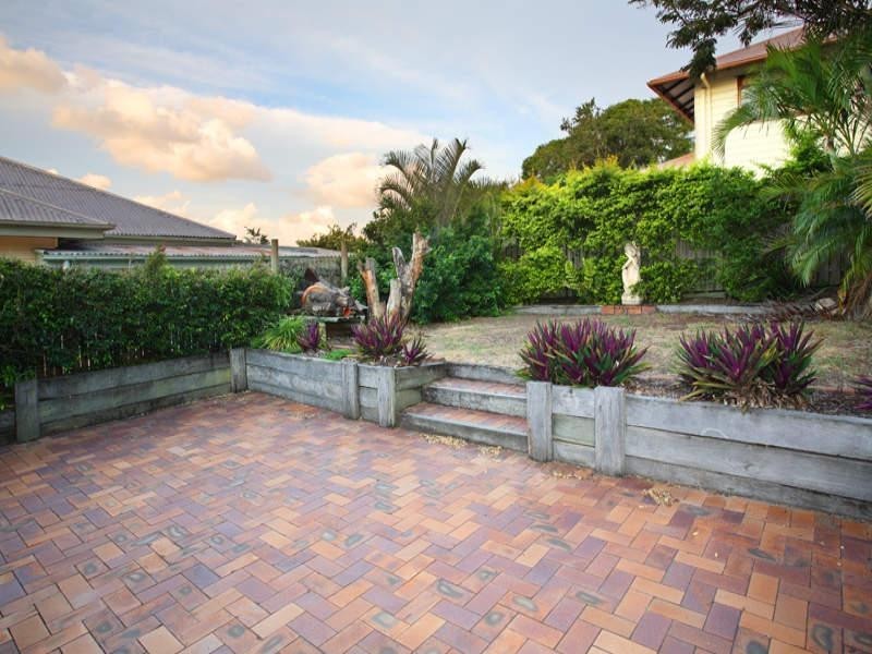 19 Dilkera Street, Balmoral QLD 4171