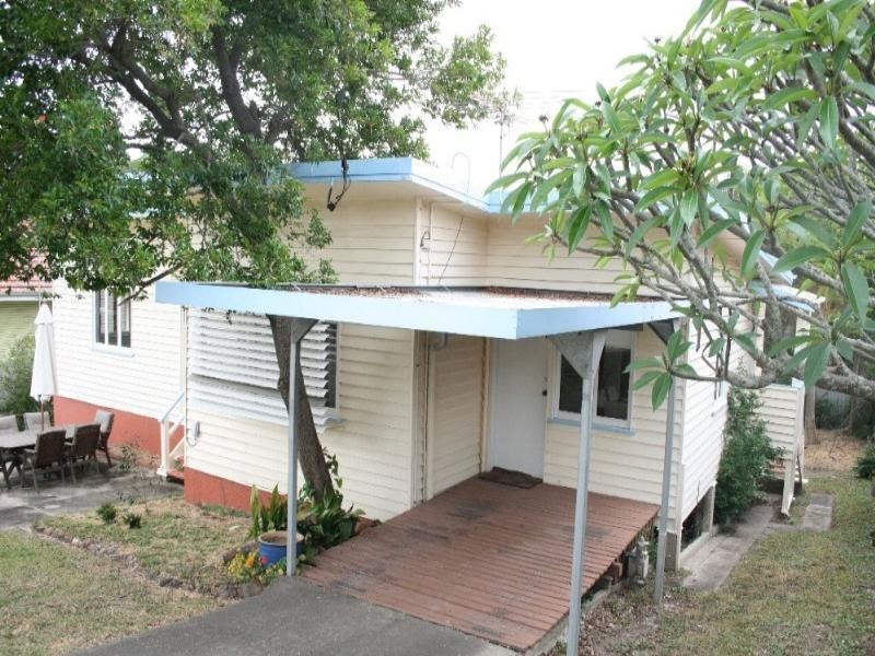 120 Macdonald Street, Norman Park QLD 4170