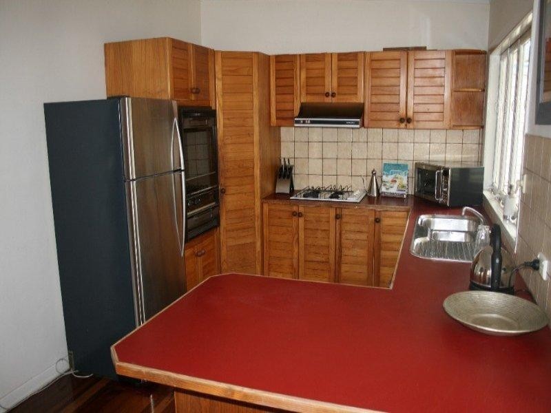 120 Macdonald Street, Norman Park QLD 4170