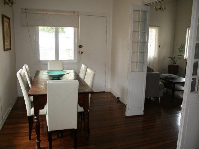 120 Macdonald Street, Norman Park QLD 4170