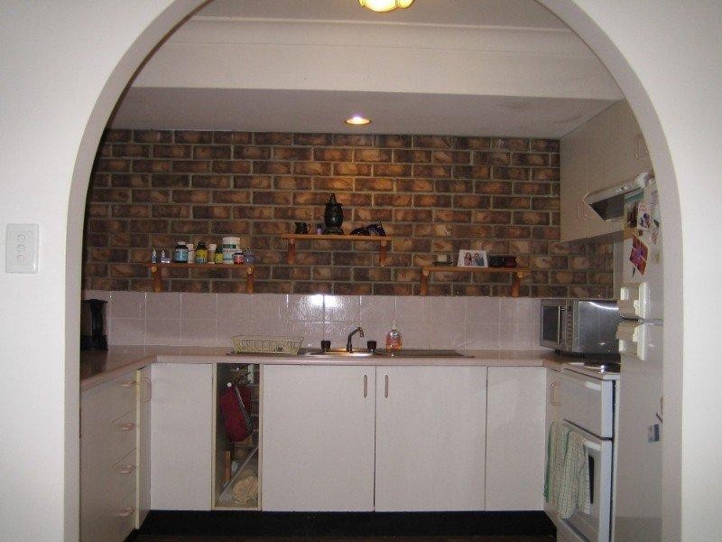 2/18 Orana Street, Carina QLD 4152