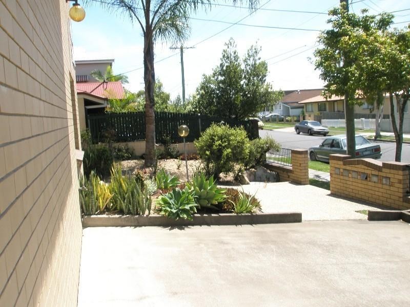 4/39 Ninth Avenue, Coorparoo QLD 4151