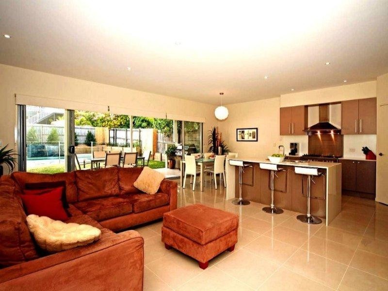 61 Beauvardia Street, Cannon Hill QLD 4170