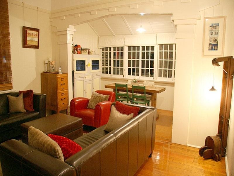 312 Wynnum Road, Norman Park QLD 4170