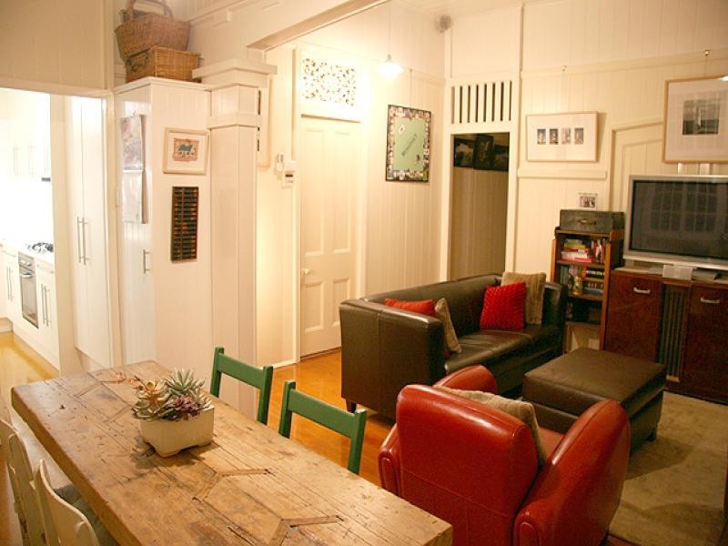 312 Wynnum Road, Norman Park QLD 4170