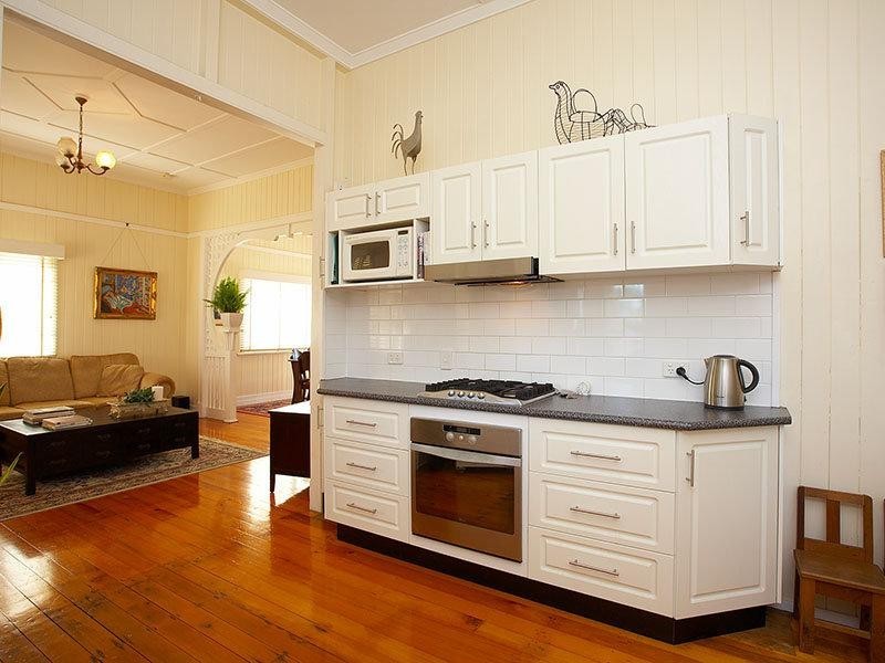 24 Katoomba Avenue, Hawthorne QLD 4171