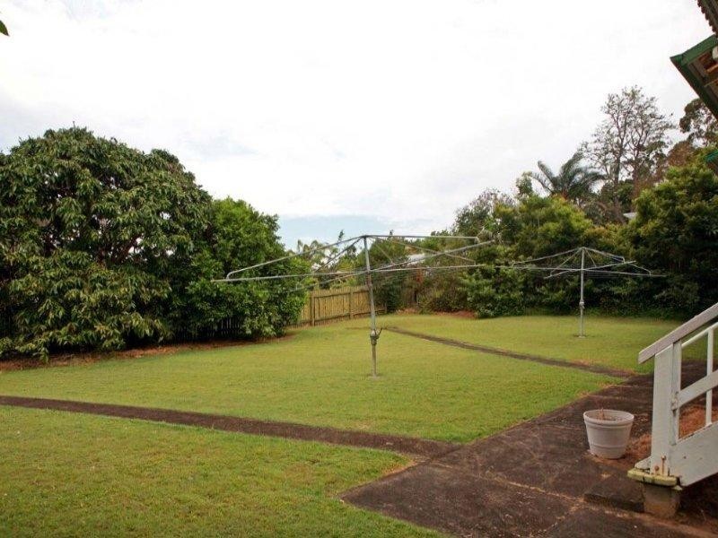 179 Virginia Avenue, Hawthorne QLD 4171