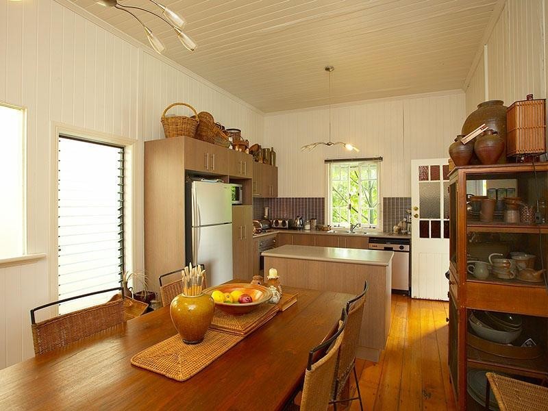 12 Richmond Road, Morningside QLD 4170