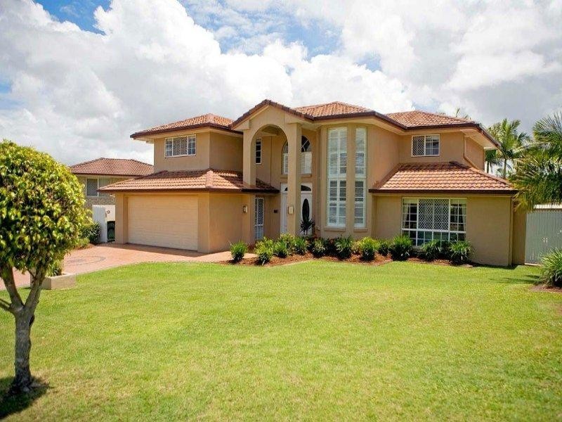 15 Windsor Place, Carindale QLD 4152