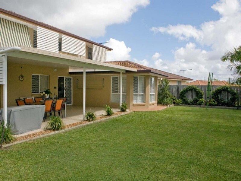 15 Windsor Place, Carindale QLD 4152