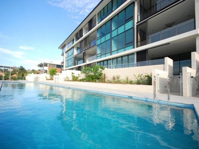 323/91-112 Wynnum Road, Norman Park QLD 4170